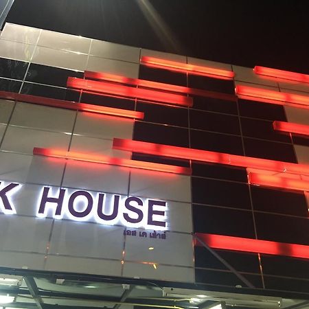 S.K.Airport Chiang Mai Hotel Exterior photo